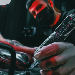 Jak wybrać swoją pierwszą maszynkę do tatuażu? Jak wybrać swoją pierwszą maszynkę do tatuażu?