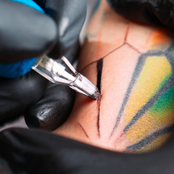 Igły do tatuażu - czym się różnią i jak je prawidłowo dobierać Igły do tatuażu - czym się różnią i jak je prawidłowo dobierać